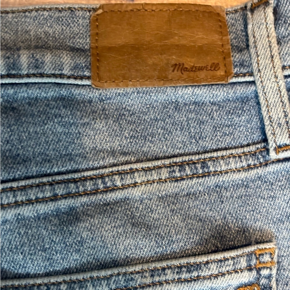 Madewell The Perfect Vintage Jean Distressed Mid Wash Straight Leg Blue Size 32 - Picture 4 of 9